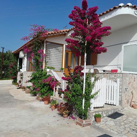 Denni'S Home Saranda Dış mekan fotoğraf