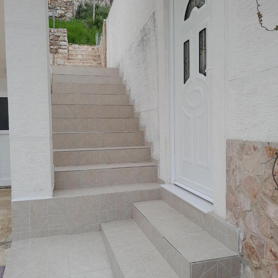 Denni'S Home Saranda Dış mekan fotoğraf